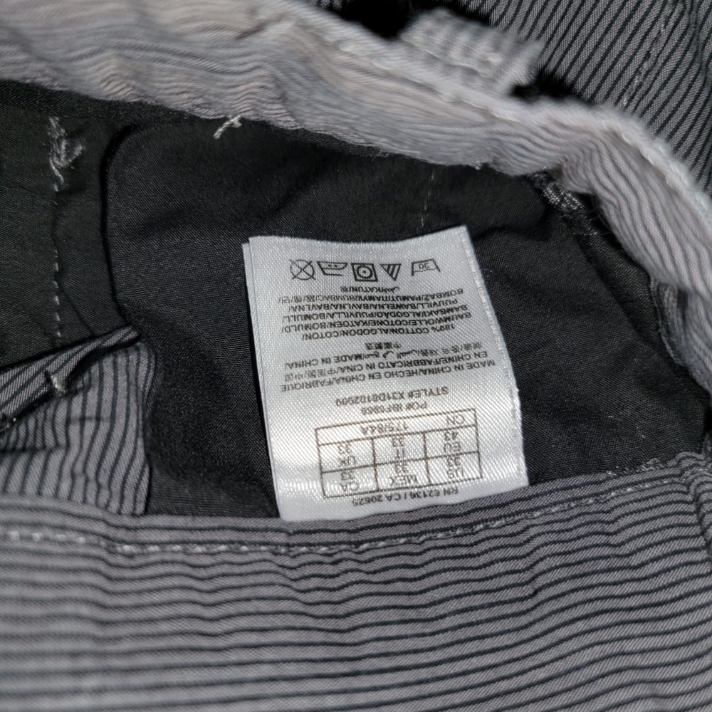 (M) Guess Shorts Grey Striped (Men) - Picture 3 of 8